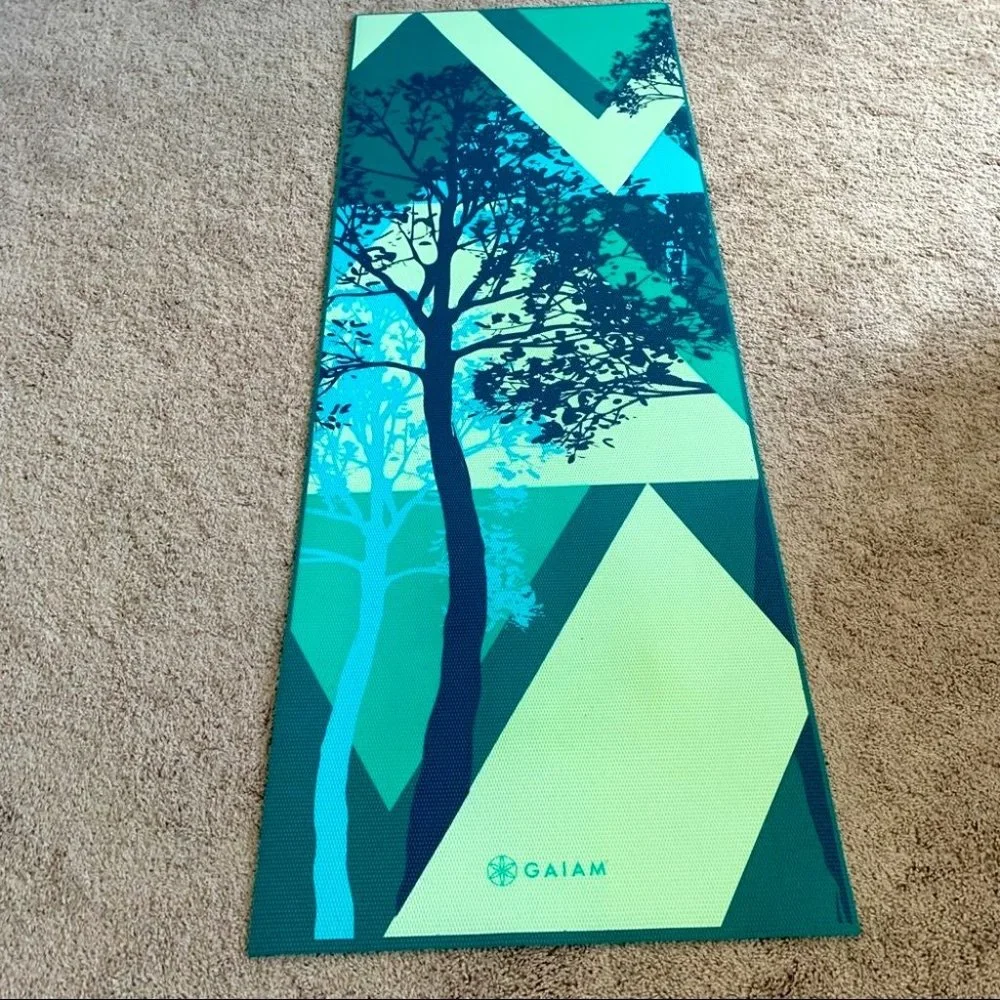 Rare color Gaiam Premium Yoga Mat Green Double Sided Tree floral thick‎